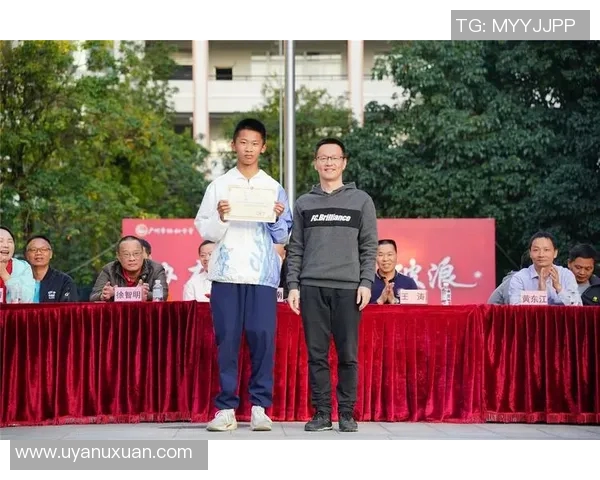 广州街舞队协同运动展现街舞魅力与体育精神的完美结合