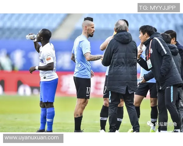 上海篮球队耐力争议引发热议球迷与专家各抒己见探讨球队表现与训练问题